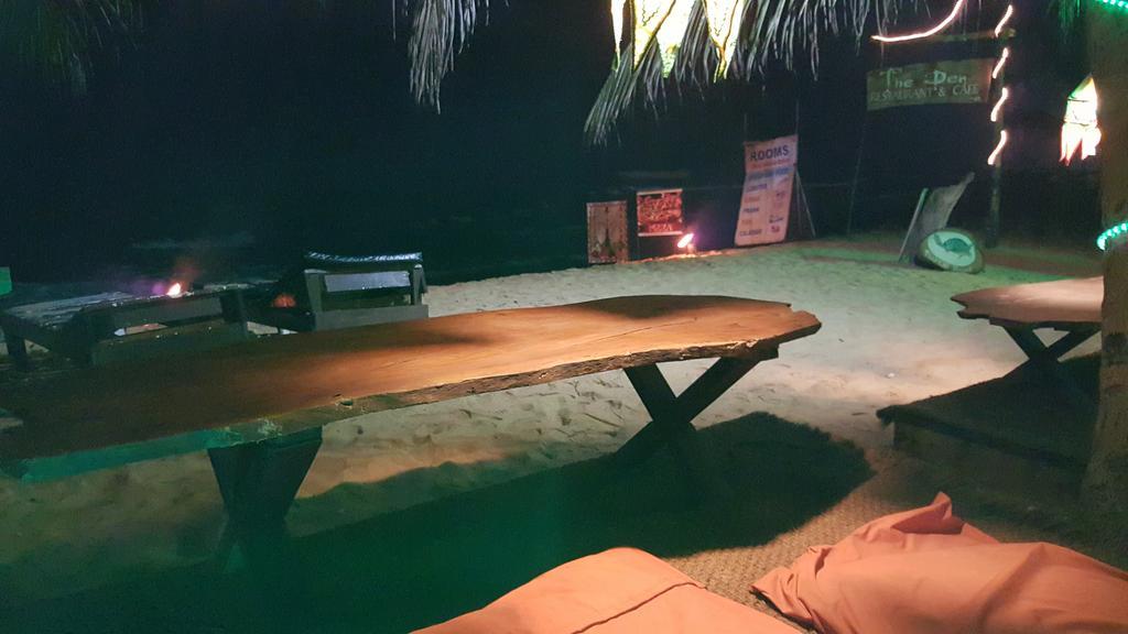 The Den Guest House Hikkaduwa Exterior foto